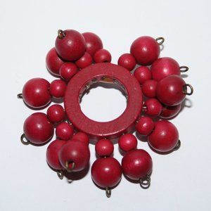 Beautiful vintage brass and pink wooden circle brooch 2"